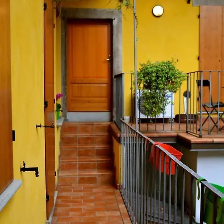 La Contrada Bed & Breakfast