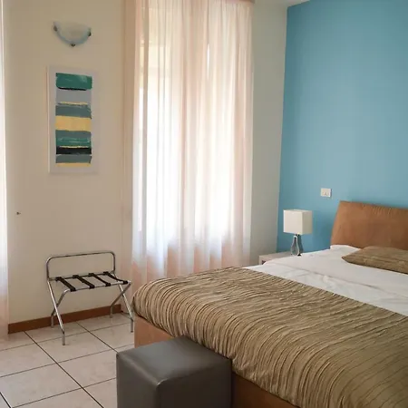 Bed and breakfast La Contrada 2*